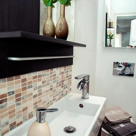 Anaza Apartment *